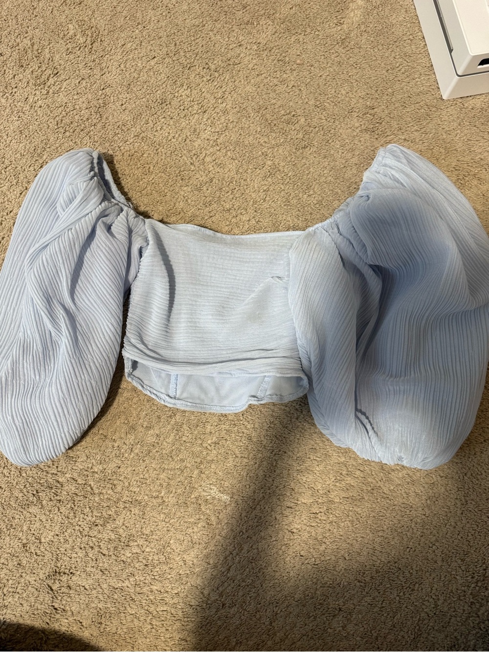 Zara Off-Shoulder Light Blue Puff Sleeve Cropped Top - Picture 4 of 5